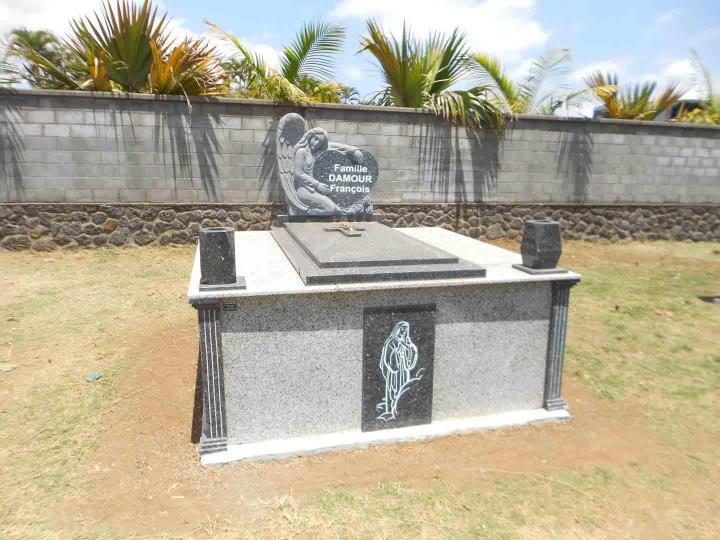 Chantiers caveau et pierre tombale Saint-Pierre